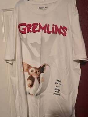 Gremlins White Short Sleeve Graphic Tee